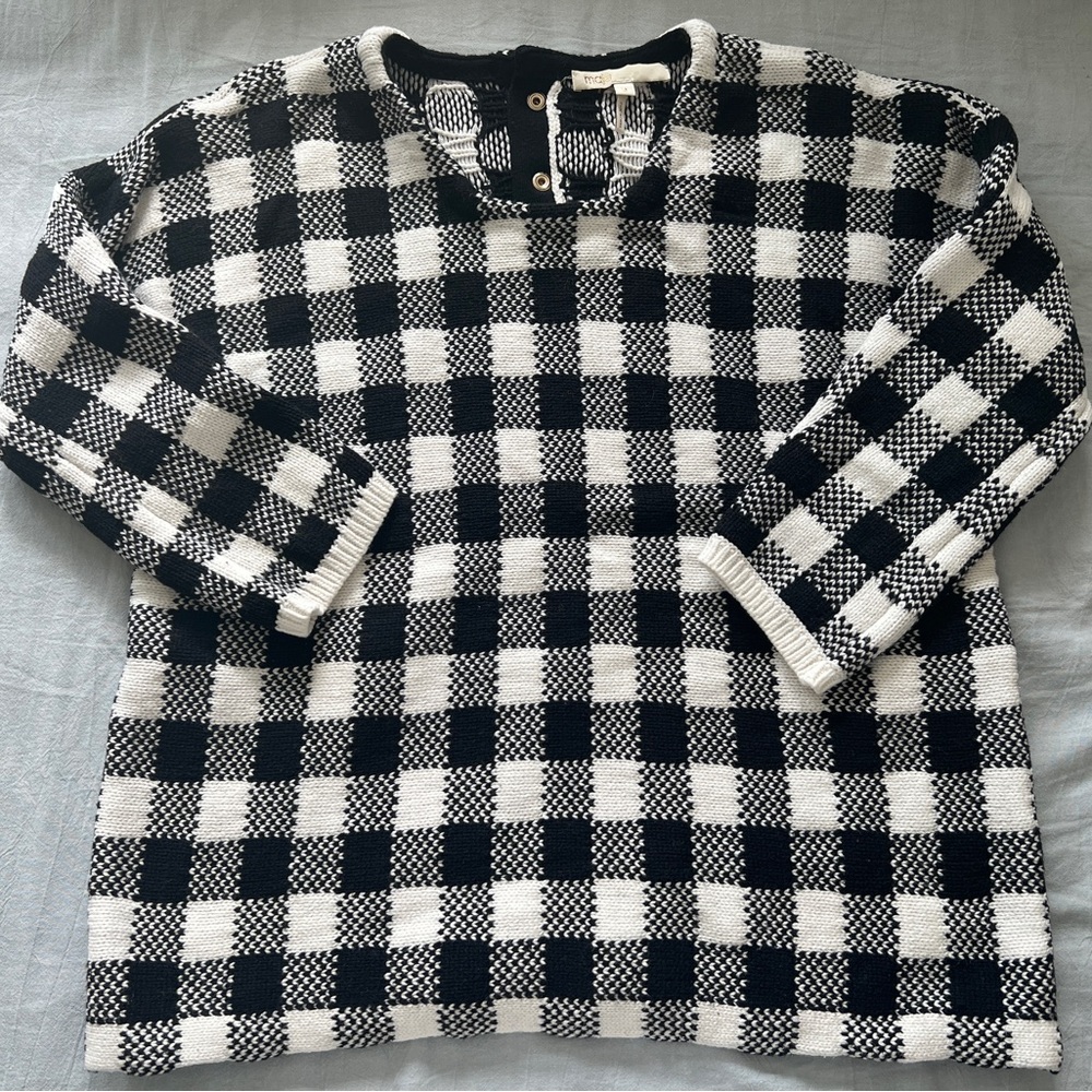 Maje Black and White Knit sweater